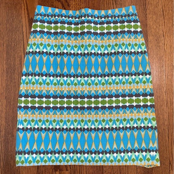 J. Crew Pencil Skirt Size 10 Blue Green Geometric Design, Spring Perfect! - Picture 1 of 6